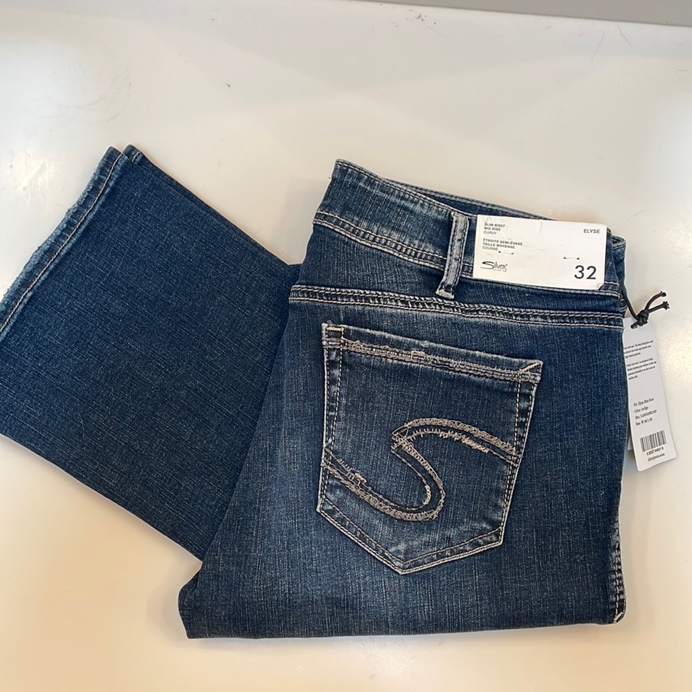Silver Jeans Co. Elyse Slim Boot Mid Rise Curvy Jeans - Size 32 - NWT